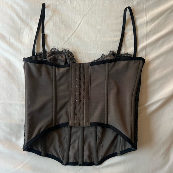 Modern Love corset top - Picture 2 of 4